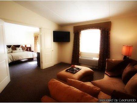 Inn At Arbor Ridge Hotel And Conference Center Hopewell Junction الغرفة الصورة